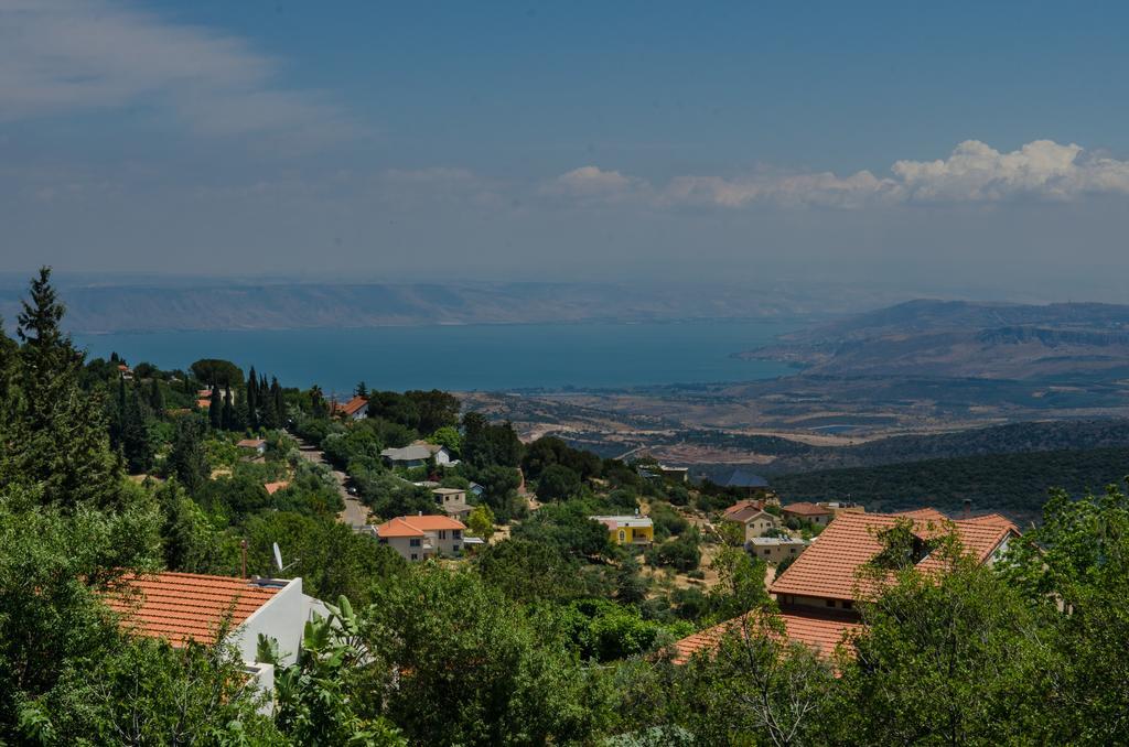 Ha'Seuda Ha'Achrona Suites Amirim Exterior foto
